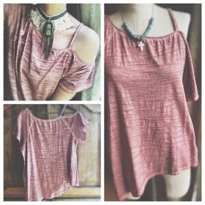 Boutique High Low Off One Shoulder Tee